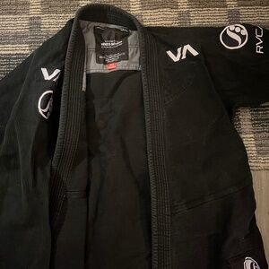 Shoyoroll x RVCA gi *REPLICA
NOT an authentic gi, please advise*